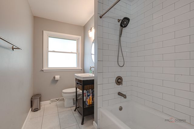 1405 Wescott Road, Northbrook, IL 60062
