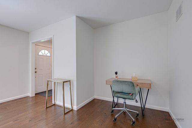 1405 Wescott Road, Northbrook, IL 60062