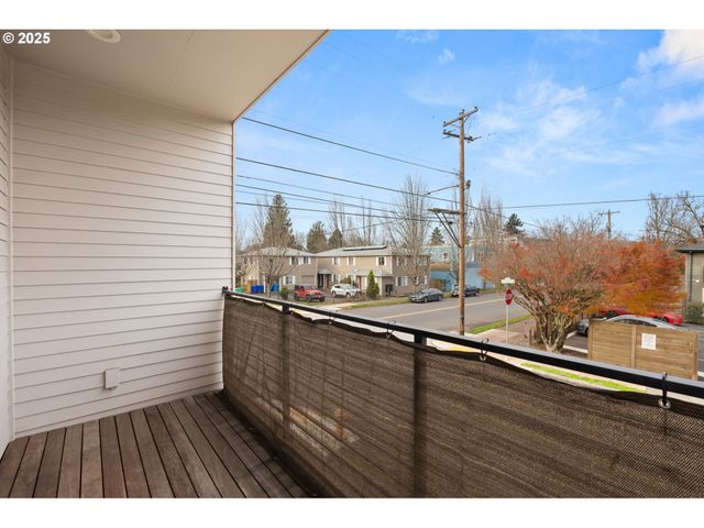 7204 Se STEELE St, Portland, OR 97206