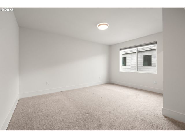 7204 Se STEELE St, Portland, OR 97206