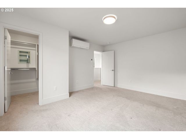 7204 Se STEELE St, Portland, OR 97206