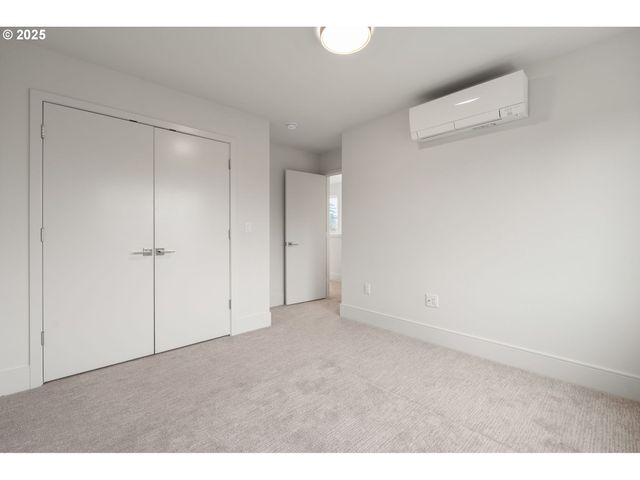 7204 Se STEELE St, Portland, OR 97206