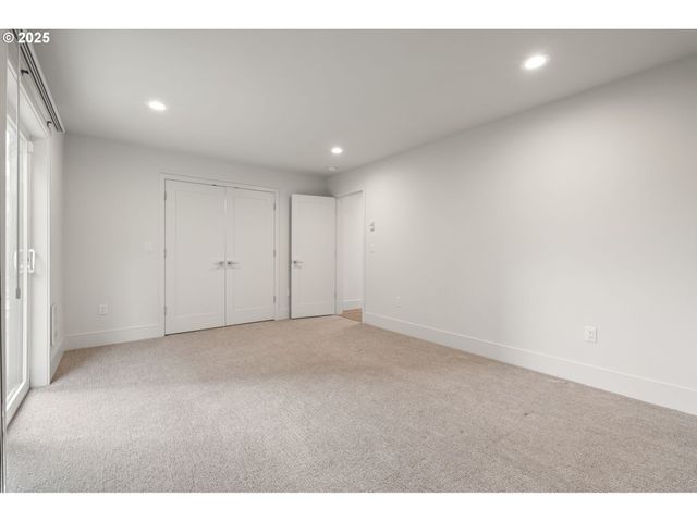 7204 Se STEELE St, Portland, OR 97206