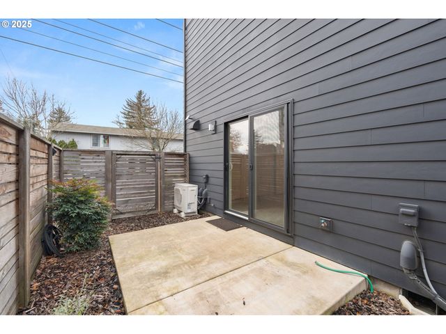 7204 Se STEELE St, Portland, OR 97206