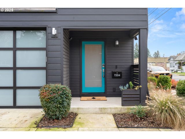 7204 Se STEELE St, Portland, OR 97206