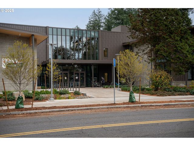 7204 Se STEELE St, Portland, OR 97206