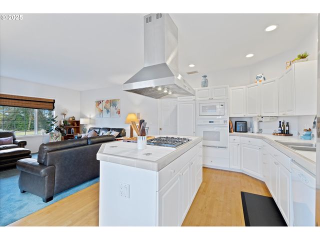 4411 E 15TH St, Vancouver, WA 98661