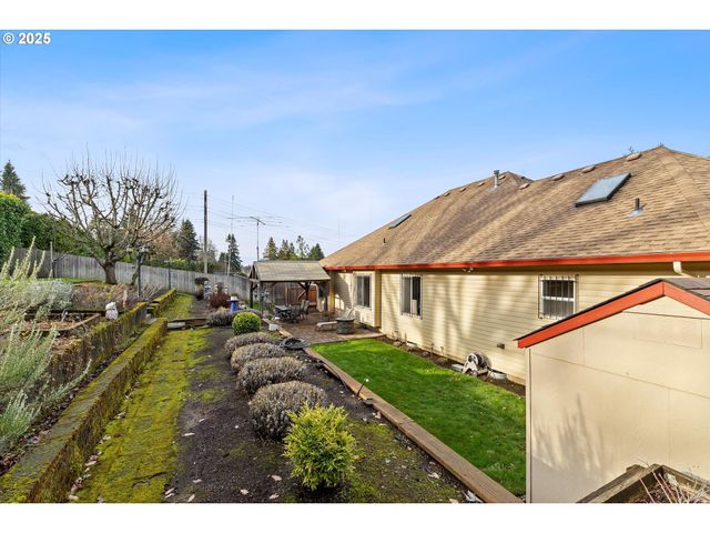 4411 E 15TH St, Vancouver, WA 98661