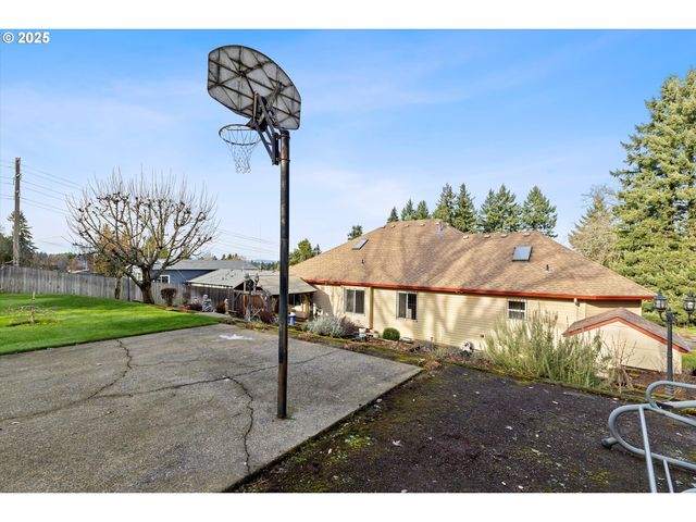 4411 E 15TH St, Vancouver, WA 98661
