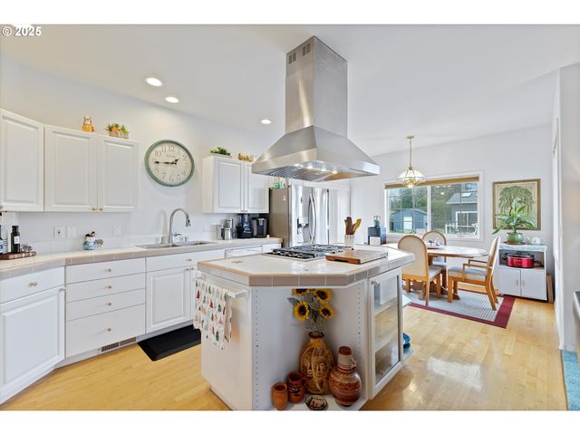 4411 E 15TH St, Vancouver, WA 98661