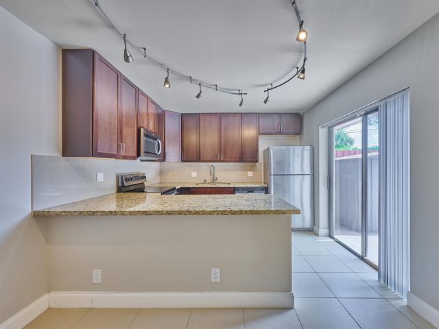 1540 Masters Circle 180, Delray Beach, FL 33445