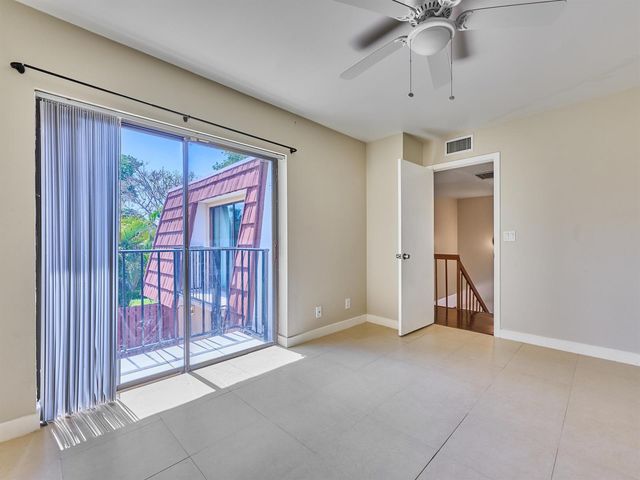 1540 Masters Circle 180, Delray Beach, FL 33445