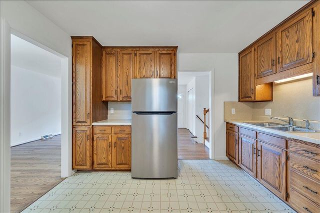 1117 Conifer LN, Salem, VA 24153