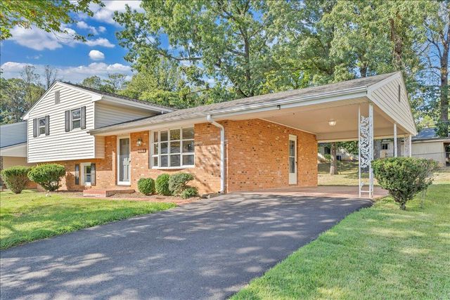 1117 Conifer LN, Salem, VA 24153