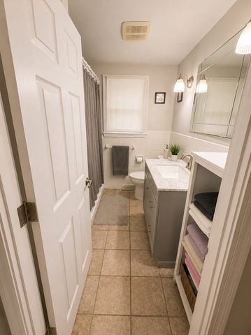 27 Sumner St, Brockton, MA 02301