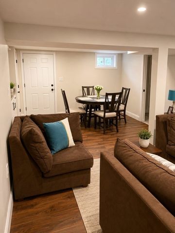 27 Sumner St, Brockton, MA 02301