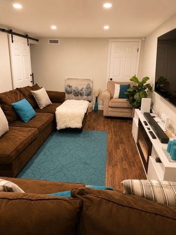 27 Sumner St, Brockton, MA 02301