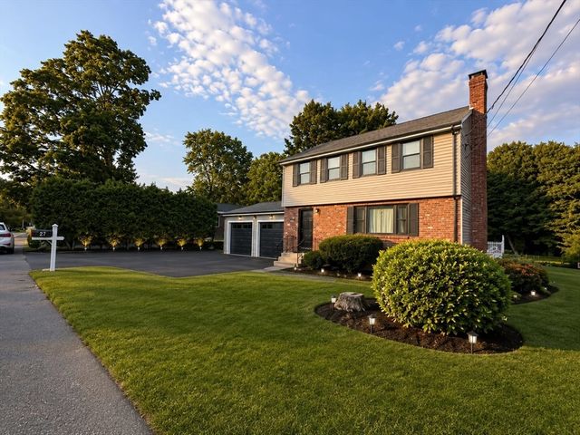 27 Sumner St, Brockton, MA 02301