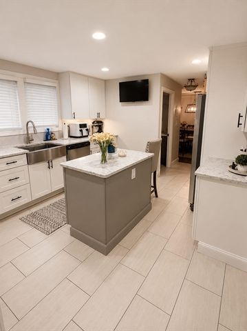 27 Sumner St, Brockton, MA 02301