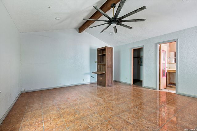 215 W ACADEMY ST, San Antonio, TX 78226