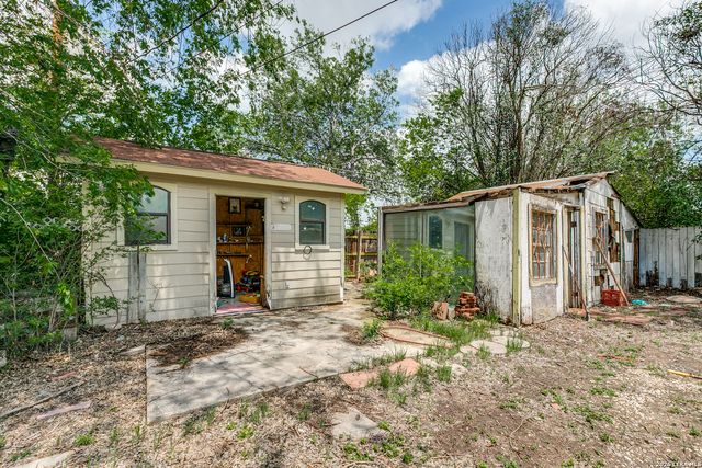 215 W ACADEMY ST, San Antonio, TX 78226