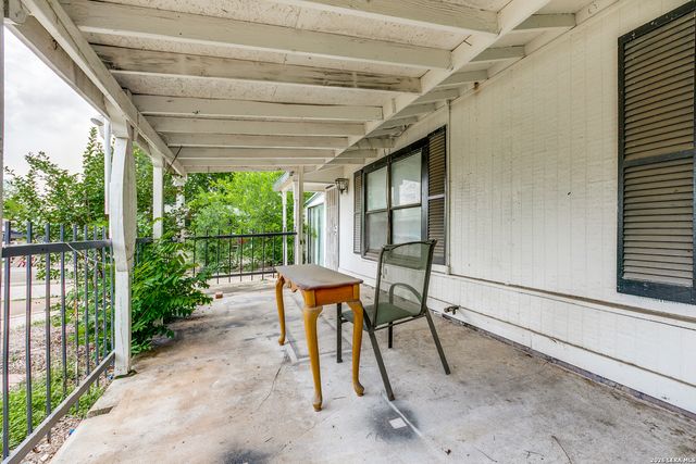 215 W ACADEMY ST, San Antonio, TX 78226