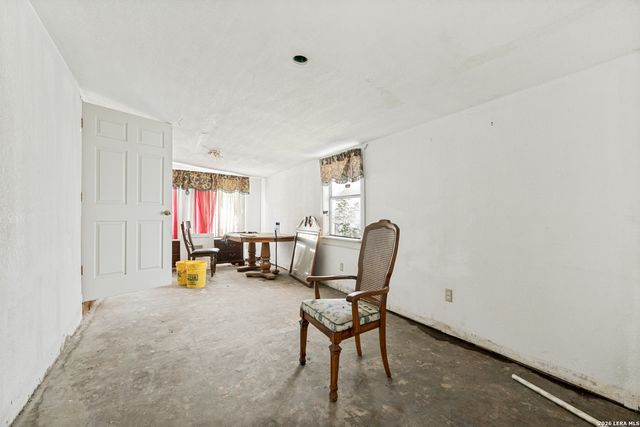 215 W ACADEMY ST, San Antonio, TX 78226
