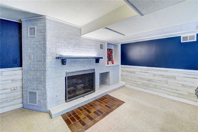 311 SW Pinnell Drive, Lee's Summit, MO 64081