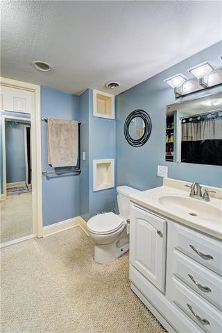 311 SW Pinnell Drive, Lee's Summit, MO 64081