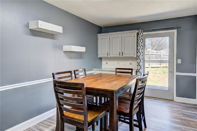 311 SW Pinnell Drive, Lee's Summit, MO 64081