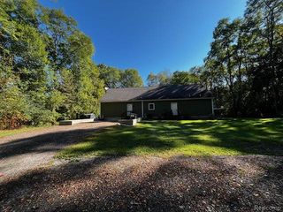 895 Jennings Road, Whitmore Lake, MI 48189