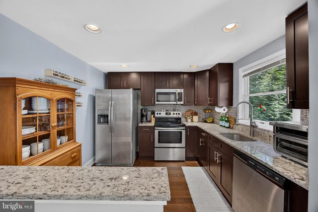 7228 SLEEP SOFT CIR, Columbia, MD 21045