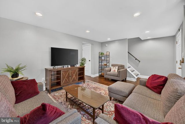 7228 SLEEP SOFT CIR, Columbia, MD 21045