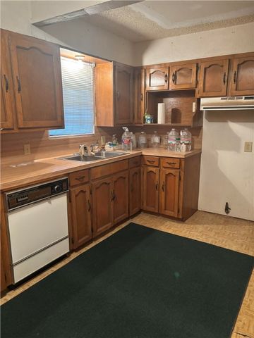 1409 Lalita St, Alice, TX 78332