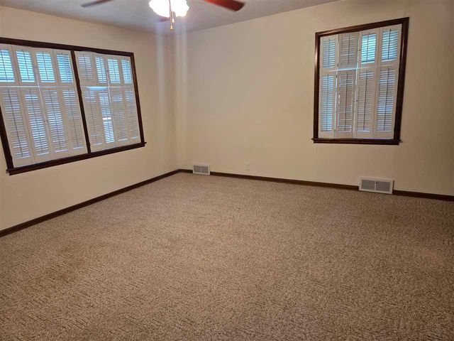 501 N 5th, Lawton, OK 73507