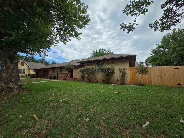 501 N 5th, Lawton, OK 73507