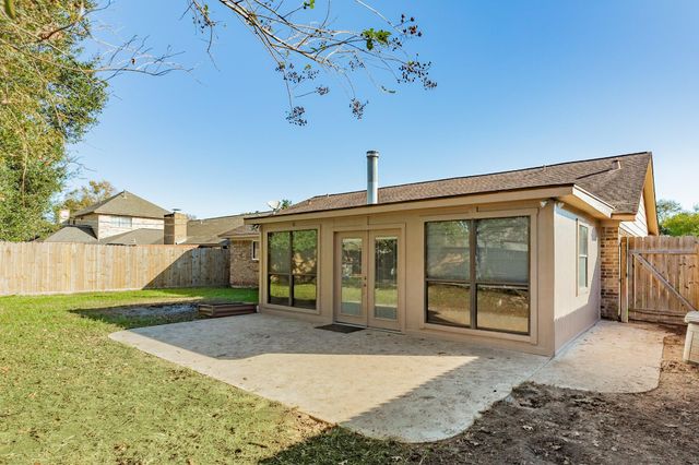 2837 Rimfire Drive, Angleton, TX 77515