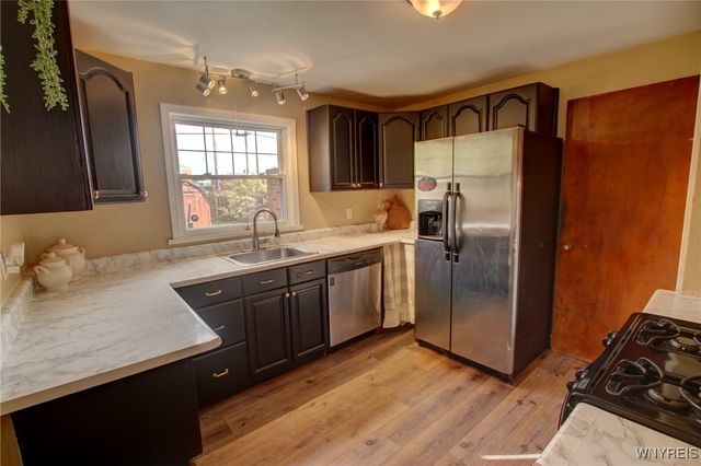 28 Cedar Road, Cheektowaga, NY 14215