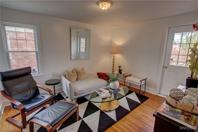 28 Cedar Road, Cheektowaga, NY 14215