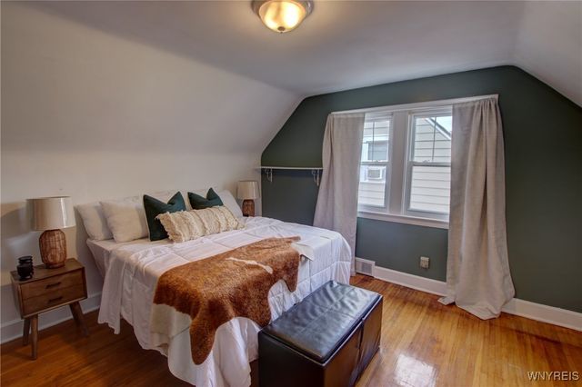 28 Cedar Road, Cheektowaga, NY 14215