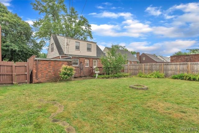 28 Cedar Road, Cheektowaga, NY 14215