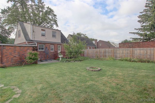 28 Cedar Road, Cheektowaga, NY 14215