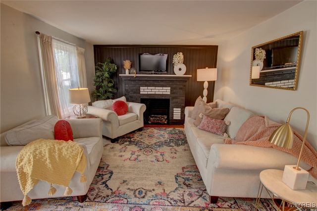 28 Cedar Road, Cheektowaga, NY 14215