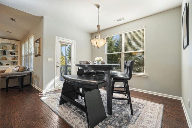 514 Creekshire Circle, Canton, GA 30115