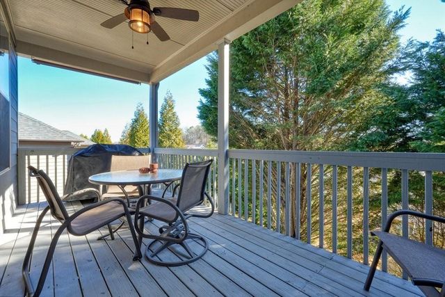 514 Creekshire Circle, Canton, GA 30115