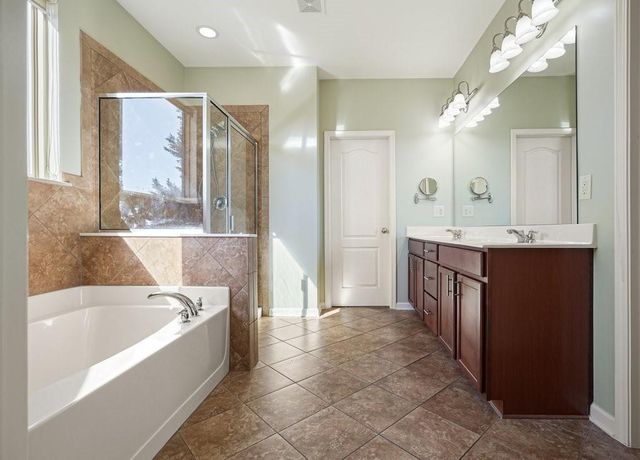 514 Creekshire Circle, Canton, GA 30115