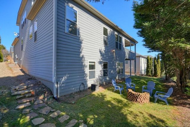 514 Creekshire Circle, Canton, GA 30115