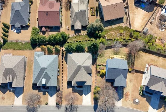 514 Creekshire Circle, Canton, GA 30115