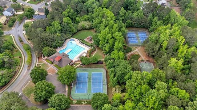 514 Creekshire Circle, Canton, GA 30115