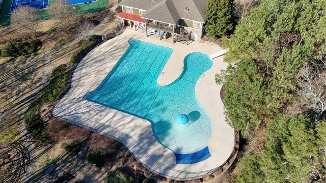 514 Creekshire Circle, Canton, GA 30115